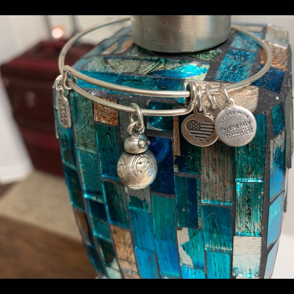 ALEX AND ANI Star Wars BB8 Bracelet - Picture 4 of 5
